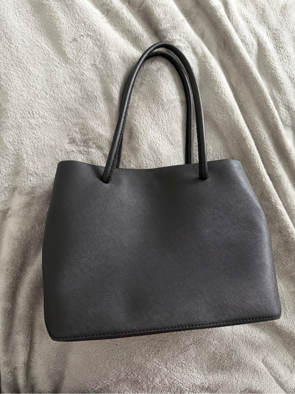 Marc Jacobs Black Embossed Logo Tote - Picture 2 of 7